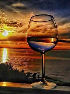 Round Wine Glasses